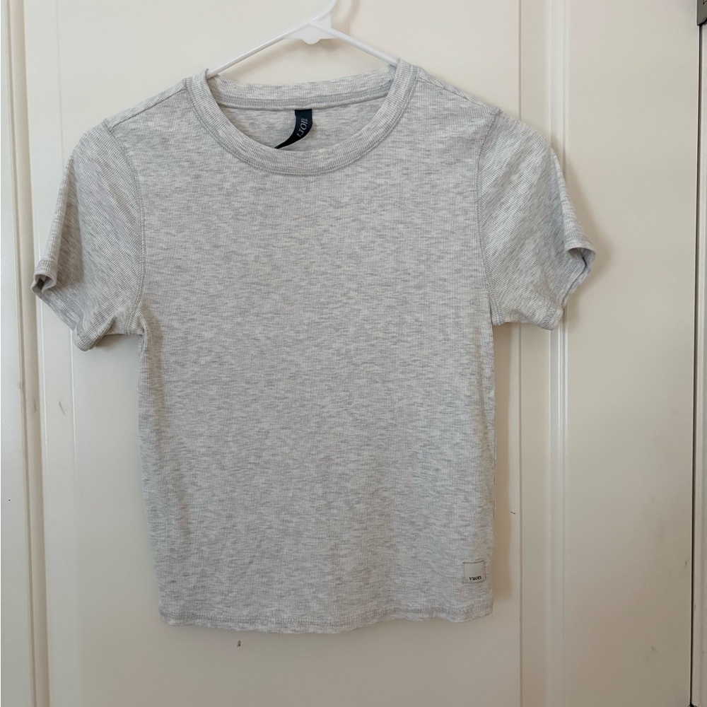 Vuori Cropped Gray Short Sleeve T-Shirt